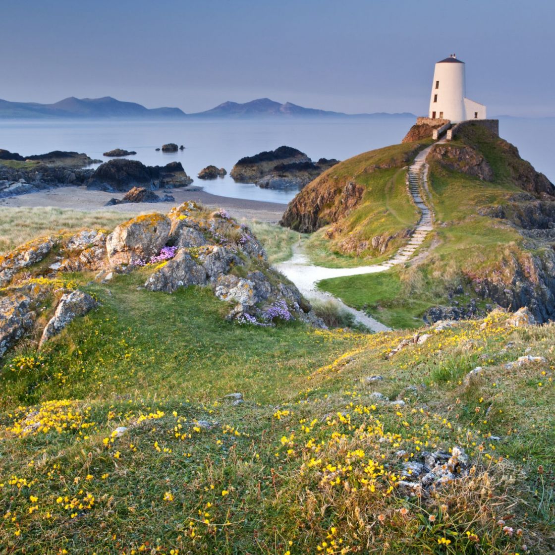 50 Beautiful UK Islands To Inspire Your Next Holiday Destination