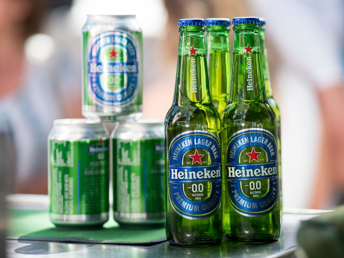 Heineken® 0.0 has your back with lunchtime beers