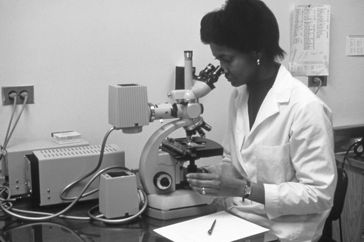 how-twitter-solved-the-mystery-of-the-black-woman-scientist-in-an-old-photo