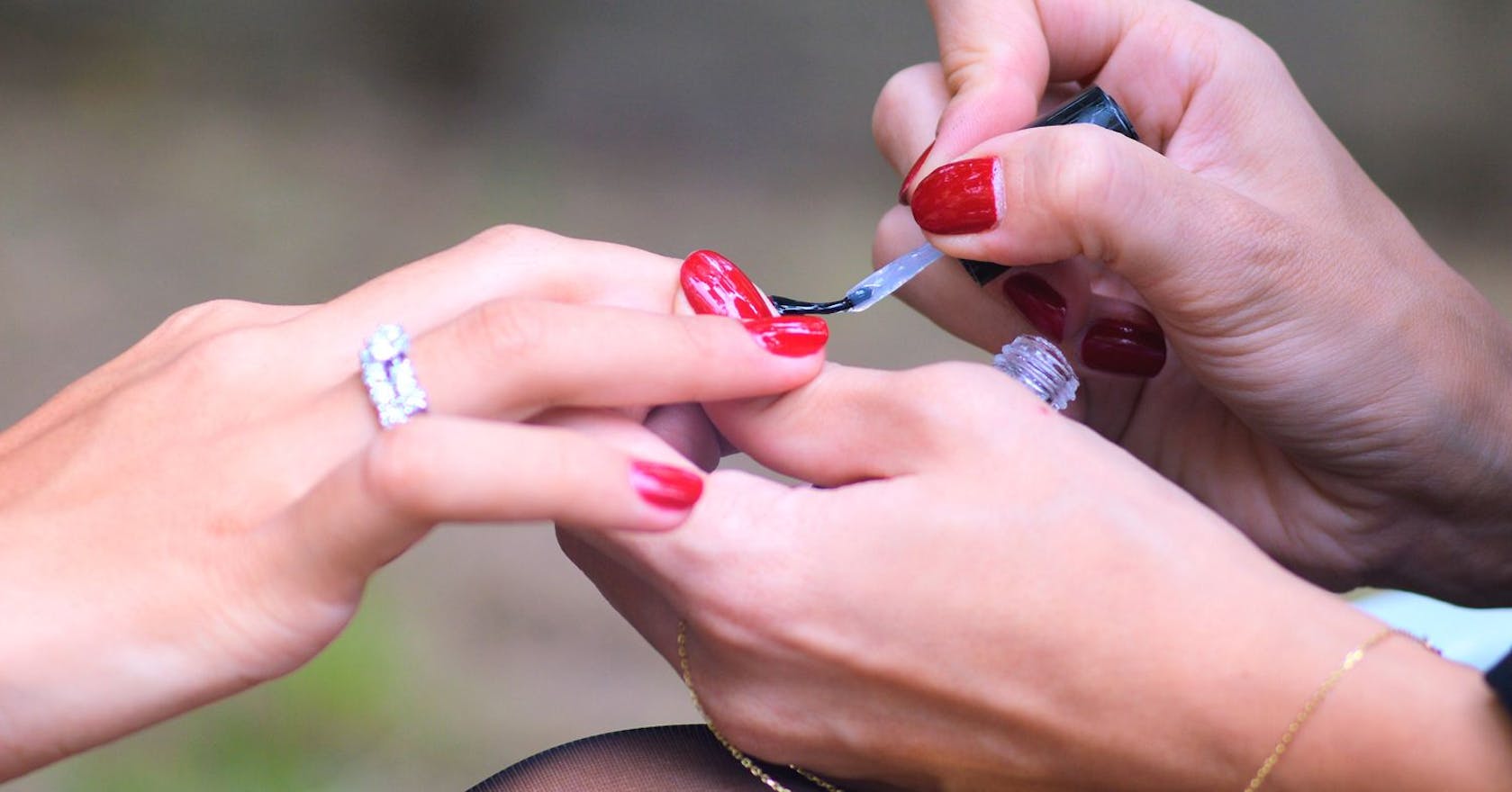 how-to-spot-an-ethical-nail-salon