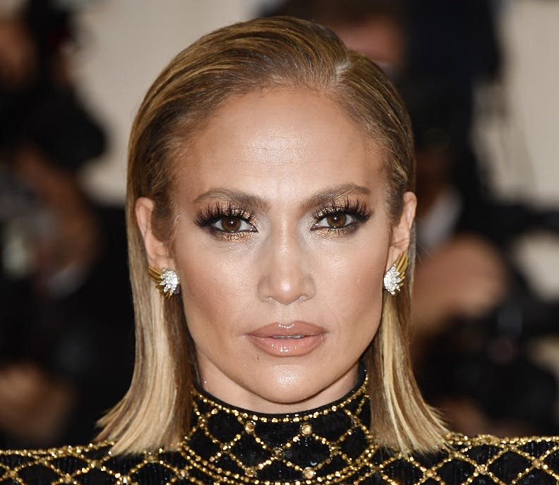 Bronze eye make-up completely stole the show at this year’s Met Gala