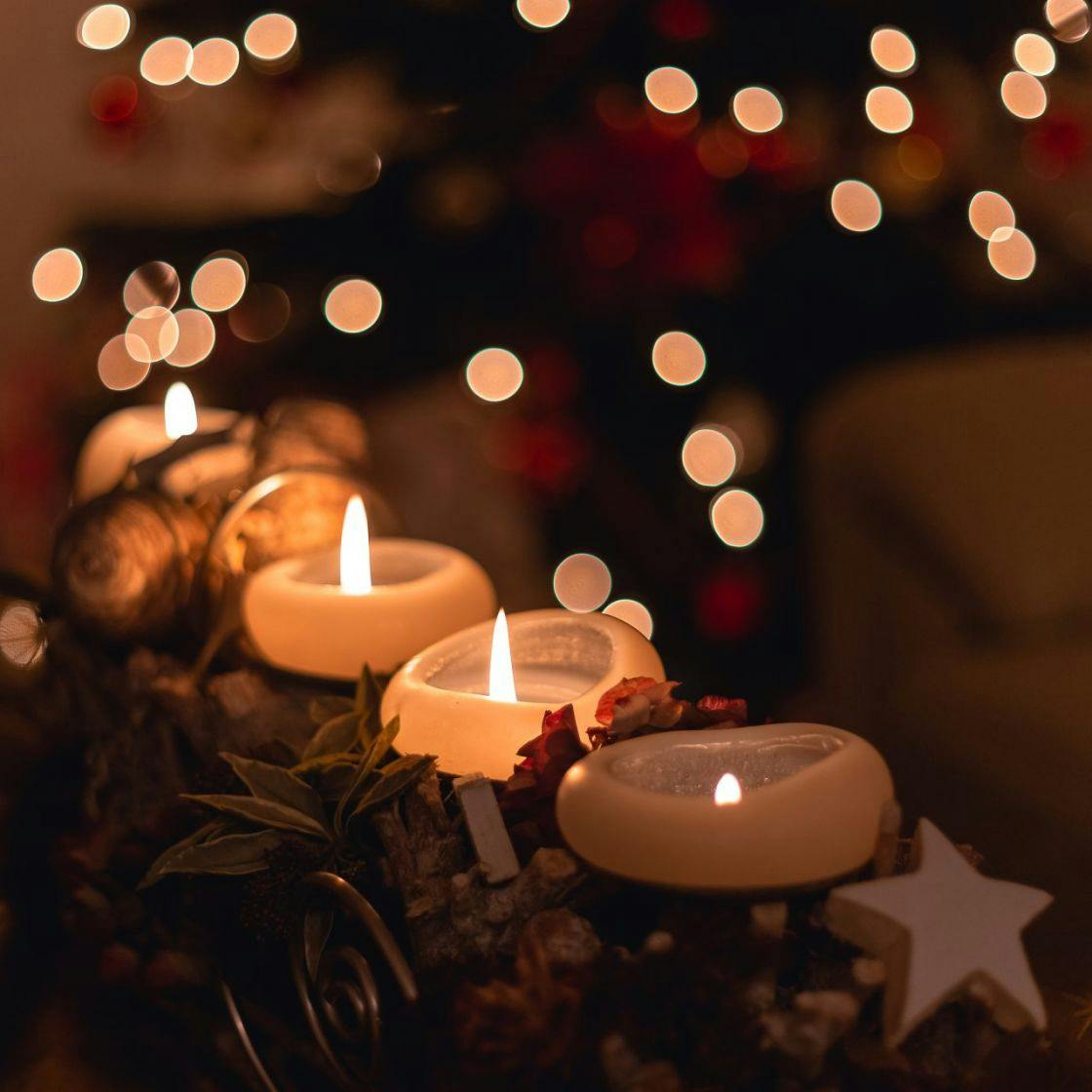 beautiful christmas candles