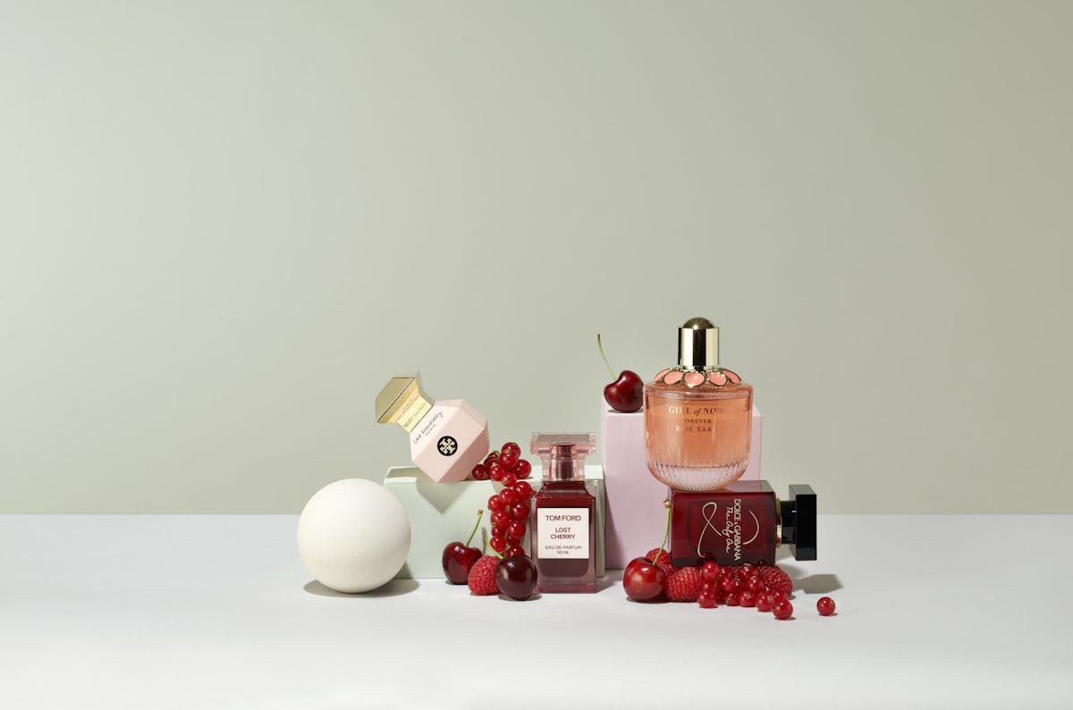 the-best-new-fruity-perfumes-fragrances