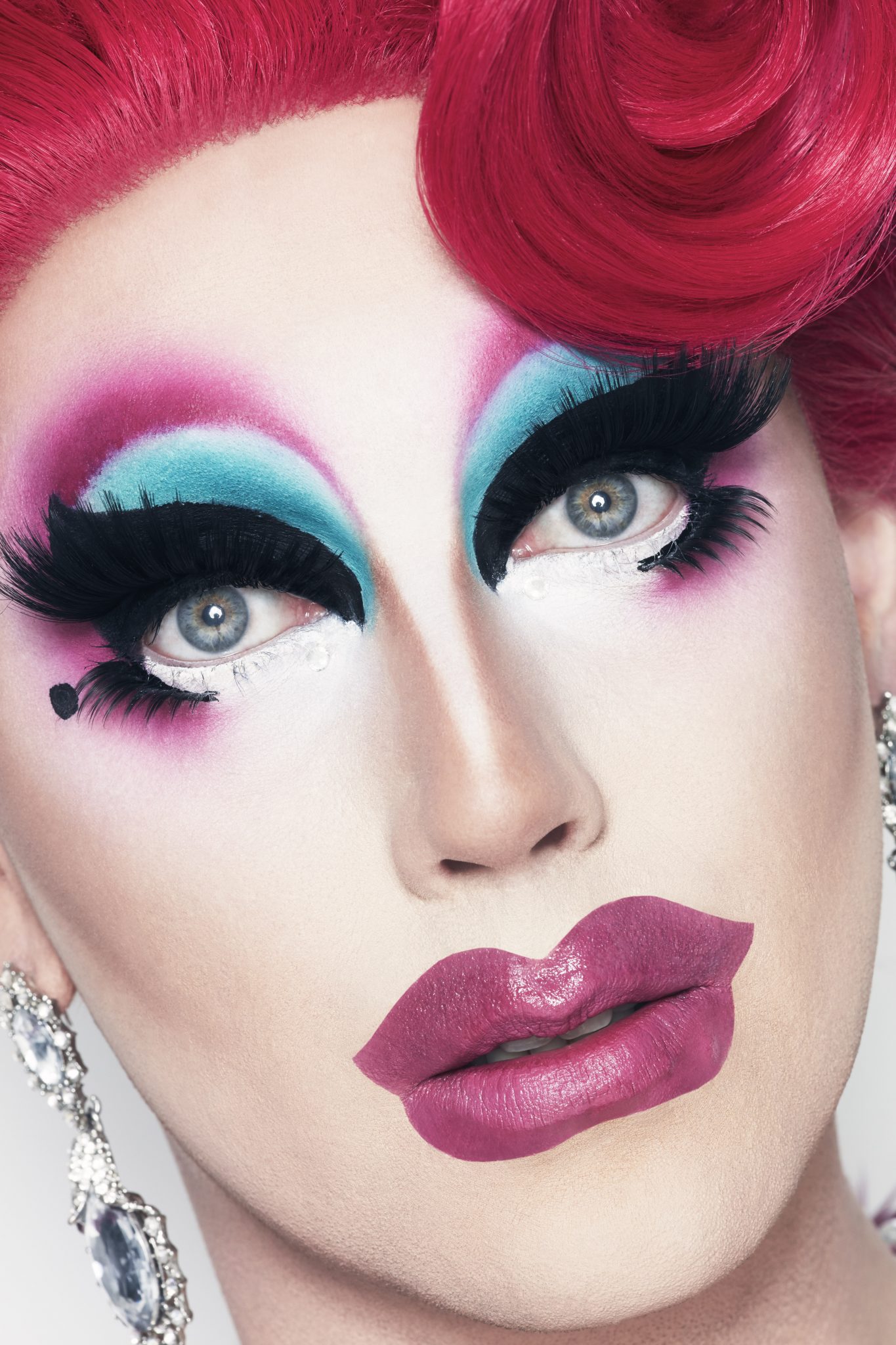 drag queen makeup techniques