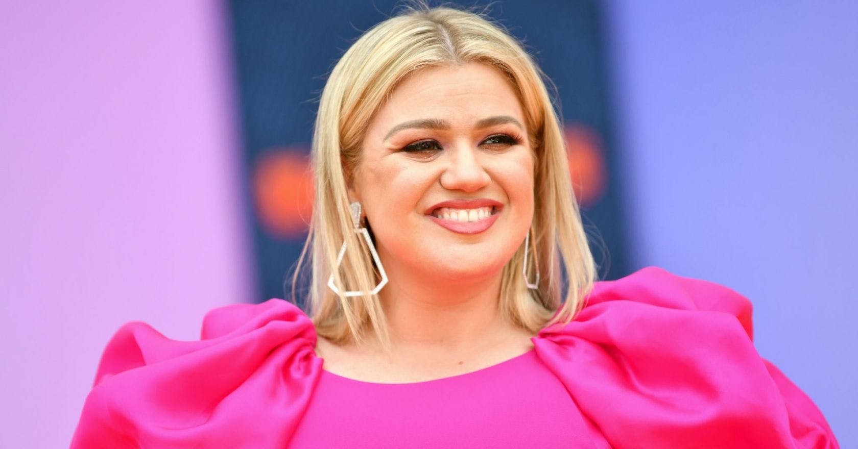 Kelly Clarkson Talk Show Renewed For Season 2 And We Can T Wait