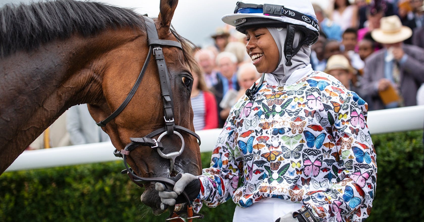 Khadijah Mellah UK's first hijab-wearing jockey winds debut race