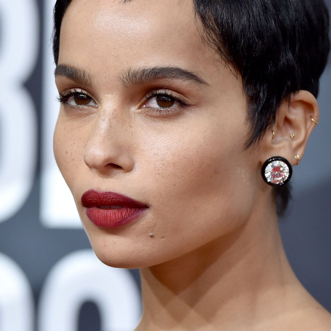 zoe kravitz red lip