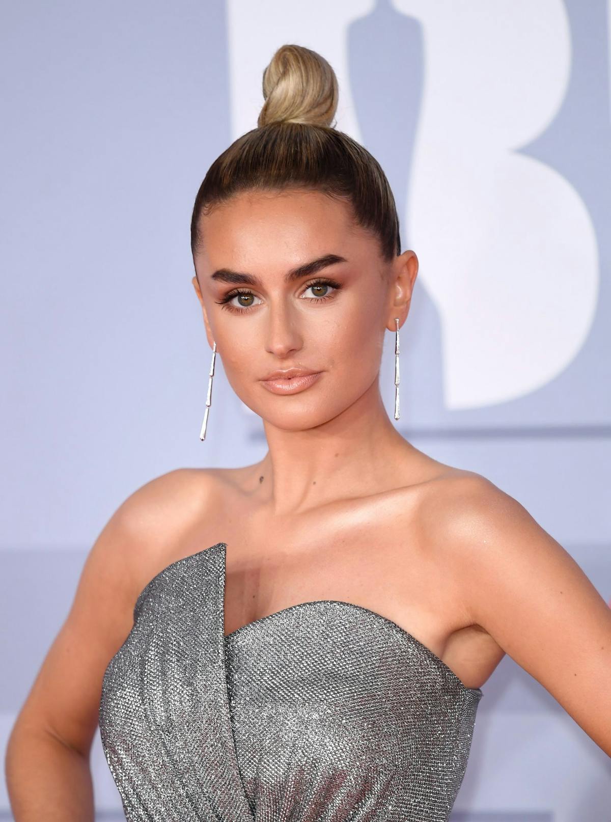 Brit Awards 2020: See the best beauty looks from the red carpet