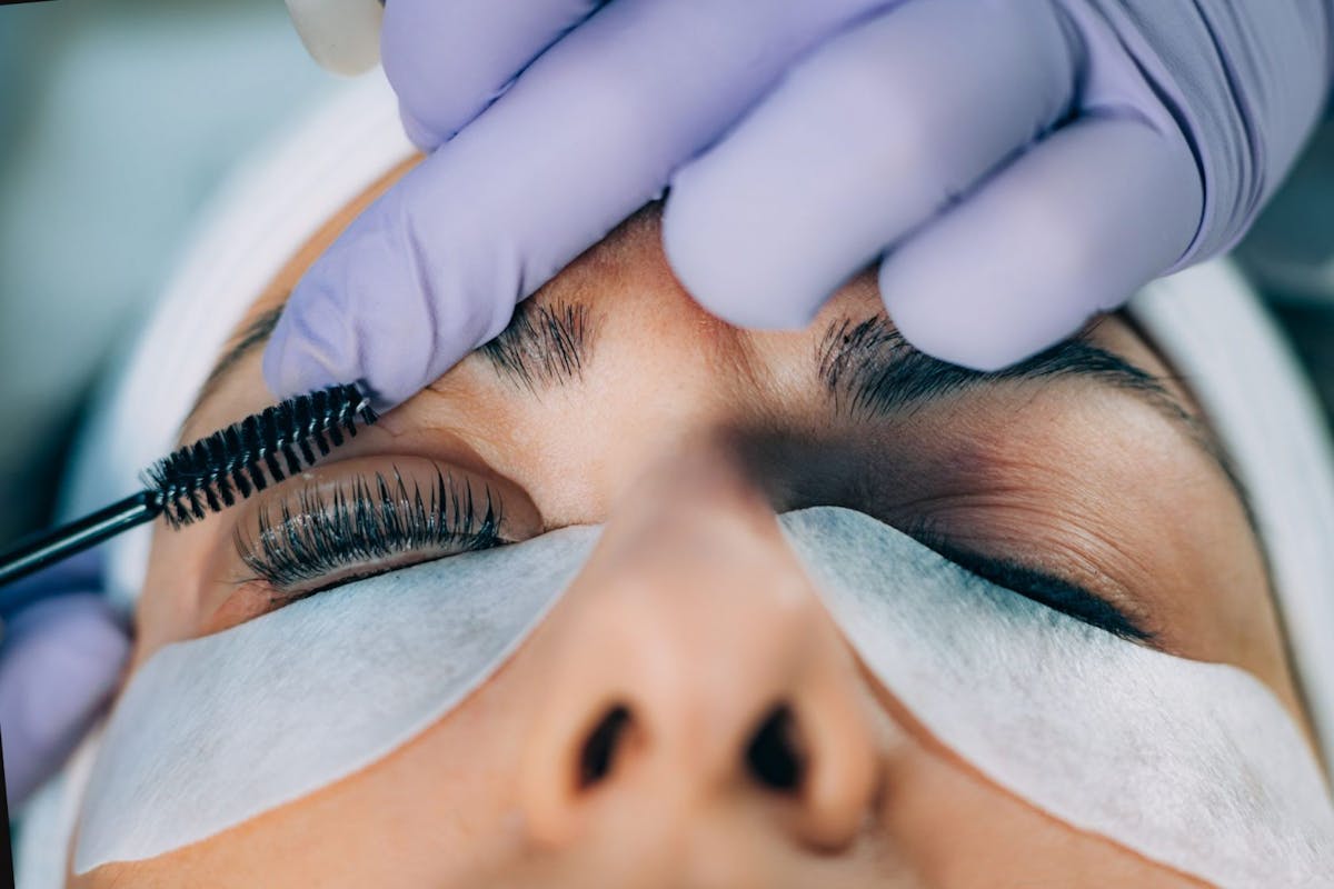 Diy Lash Lifts The Dangers Of This At Home Beauty Treatment
