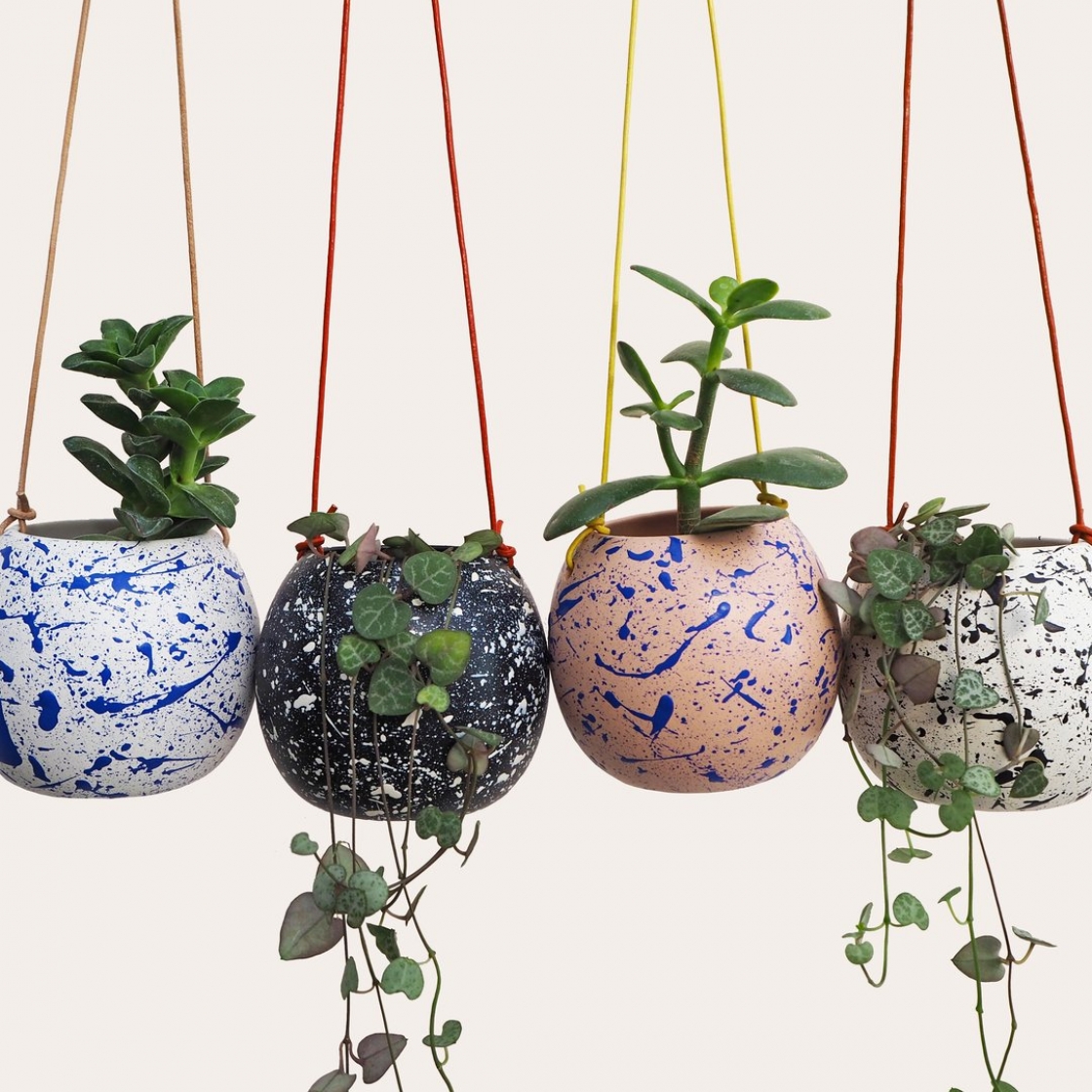 7 Hanging Plant Pots To Give Your Plants A Stylish Edge   Best Hanging Plant Pots Baskets Hello Marilu Crop 1598801515 1080x1080 