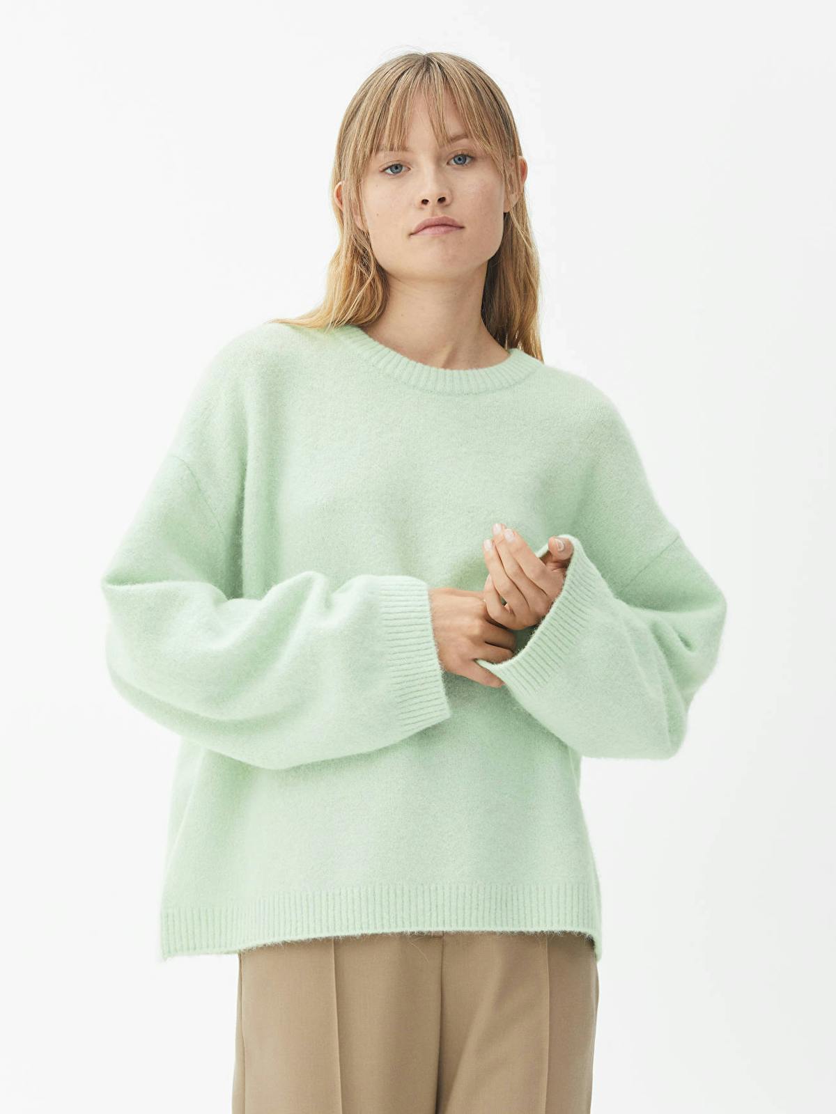 12 pastel jumpers to uplift your winter outfit