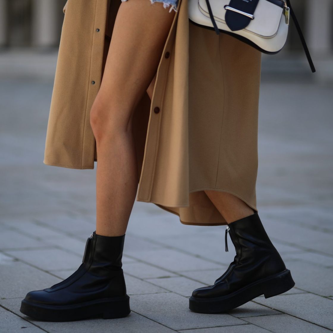 zip front black boots