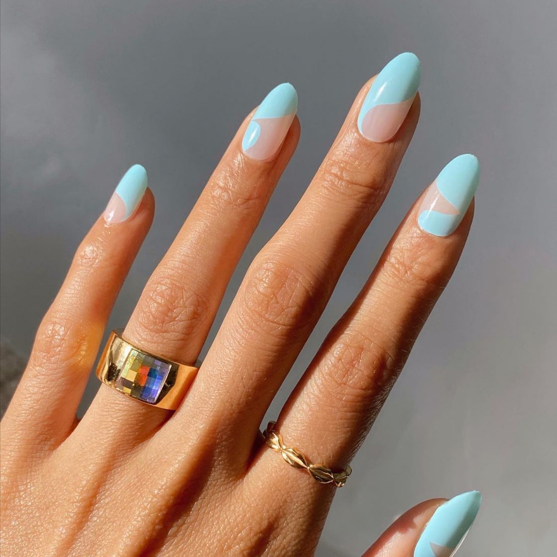 trendy light blue nails