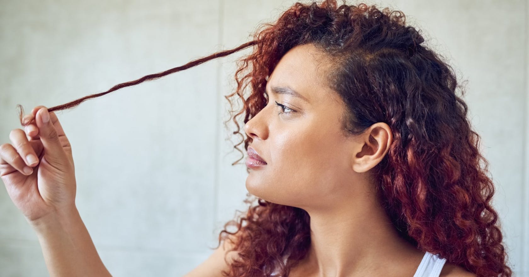 how-to-stop-your-hair-frizzing-in-heat-humidity-and-on-holiday