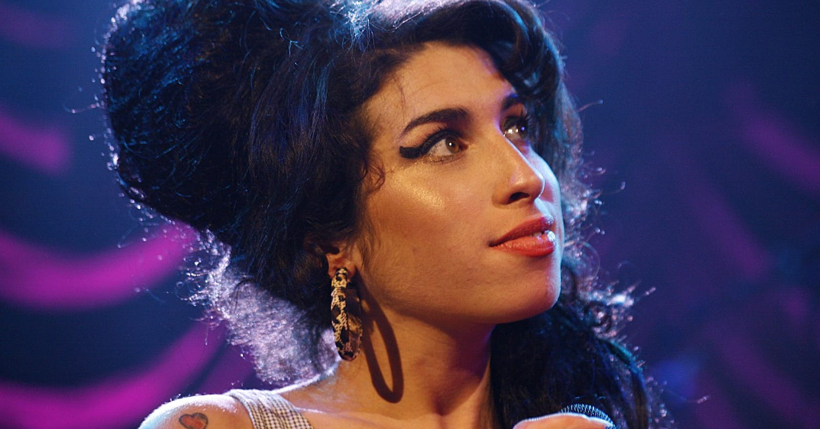 Back To Black Sam Taylor Johnson To Direct Amy Winehouse Biopic