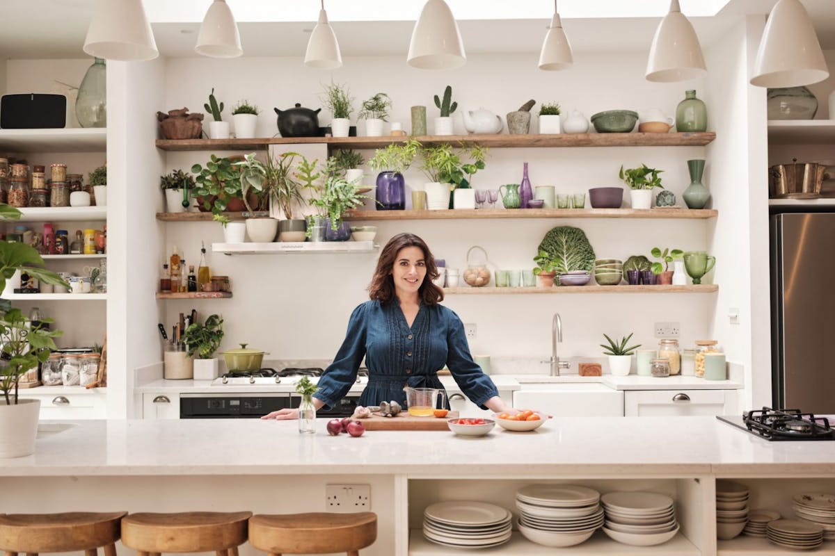 nigella-lawson-has-a-new-recipe-for-peanut-butter-pasta