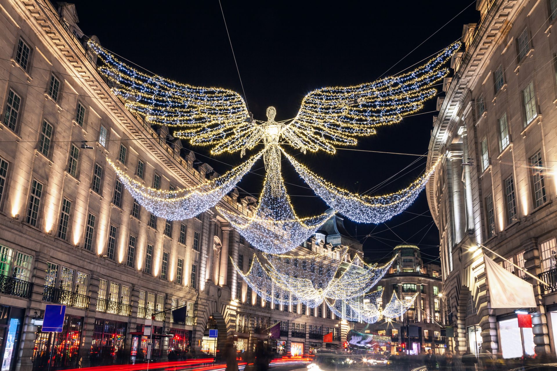 Where To See Christmas Lights In London 2022   Gettyimages 1073680996 